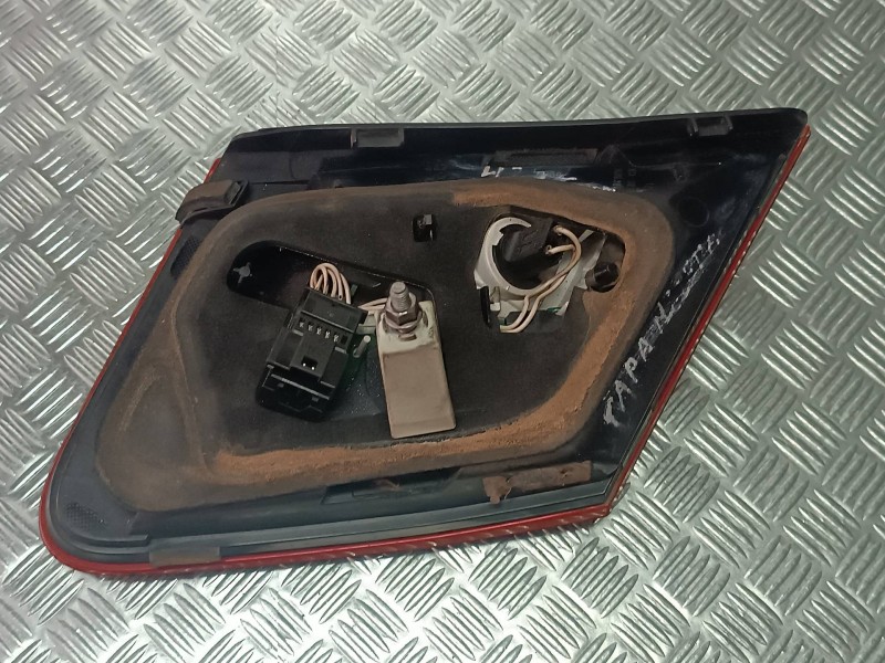 Recambio de piloto trasero derecho interior para mercedes-benz clase e (w212) lim. e 200 cdi be dynamic edition (212.005) refere