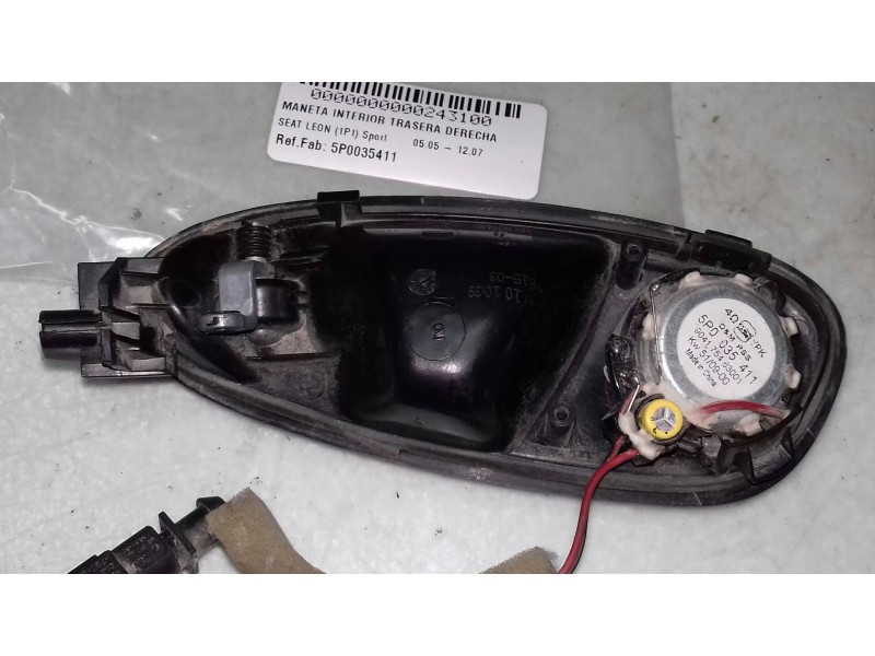 Recambio de maneta interior trasera derecha para seat leon (1p1) sport referencia OEM IAM 5P0035411 186004571 5P0837114