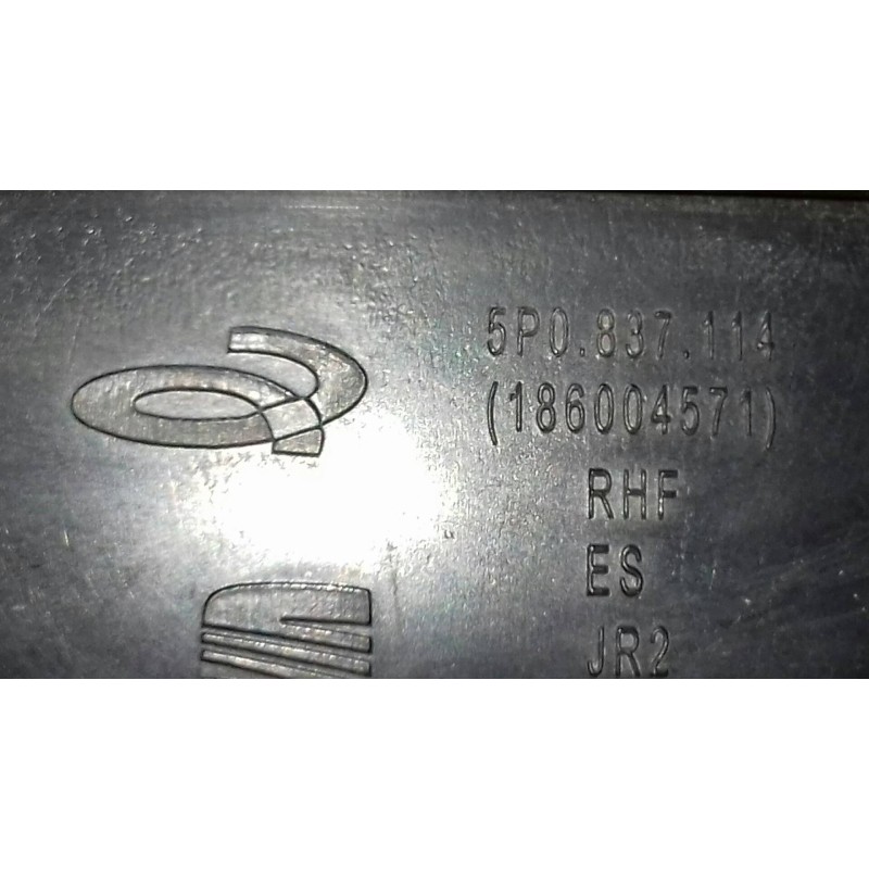 Recambio de maneta interior trasera derecha para seat leon (1p1) sport referencia OEM IAM 5P0035411 186004571 5P0837114