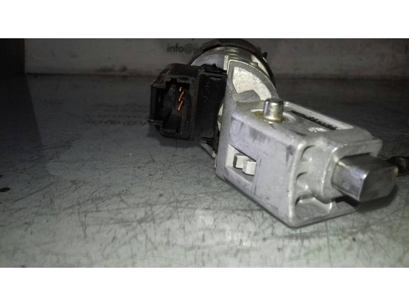 Recambio de centralita motor uce para peugeot 407 sw confort referencia OEM IAM 0281011633  KIT - BOSCH