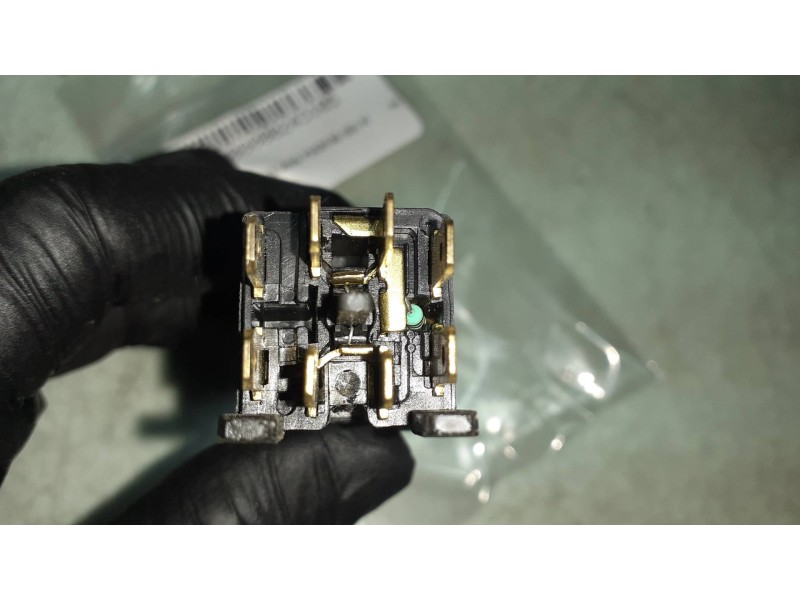 Recambio de warning para peugeot 306 berlina 3/4/5 puertas (s2) xt referencia OEM IAM   