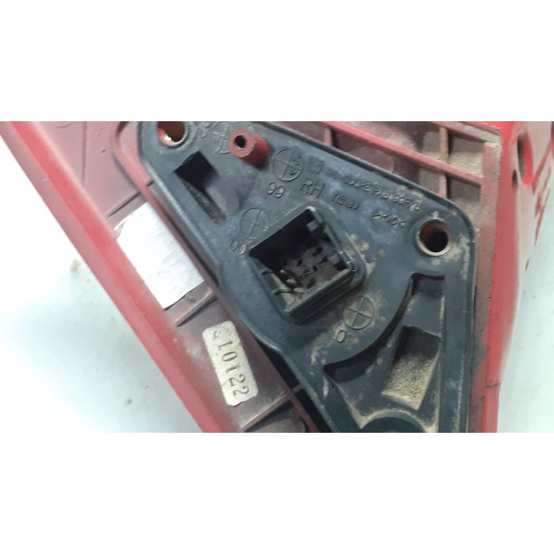 Recambio de retrovisor derecho para hyundai coupe (rd) 1.6 fx xplod referencia OEM IAM 8760627150 020079 ELECTRICO