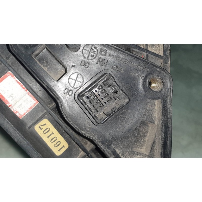 Recambio de retrovisor derecho para hyundai coupe (rd) 2.0 fx xplod referencia OEM IAM 8760627150 010079 ELECTRICO