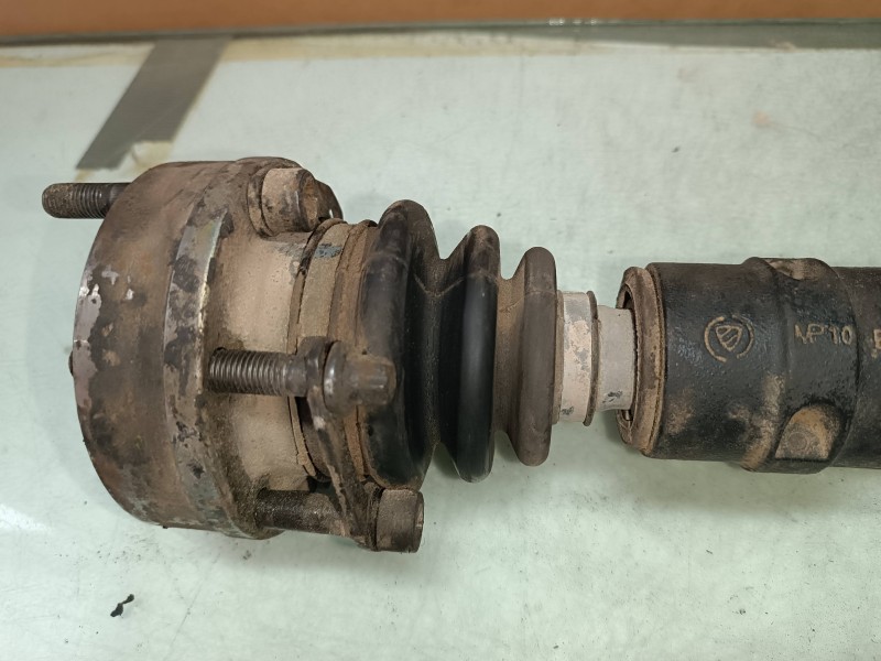 Recambio de transmision delantera izquierda para alfa romeo 166 2.5 v6 24v referencia OEM IAM B017  