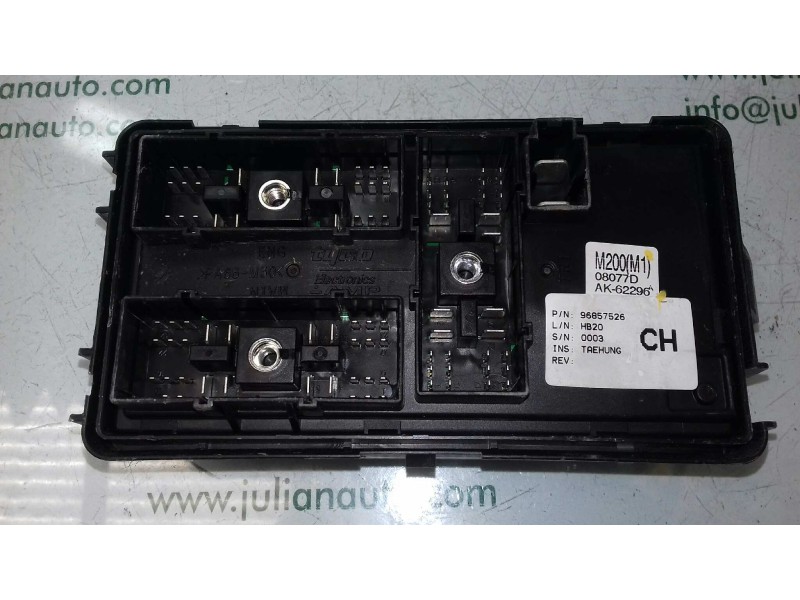 Recambio de caja reles / fusibles para chevrolet matiz s referencia OEM IAM 96857526  TYCO