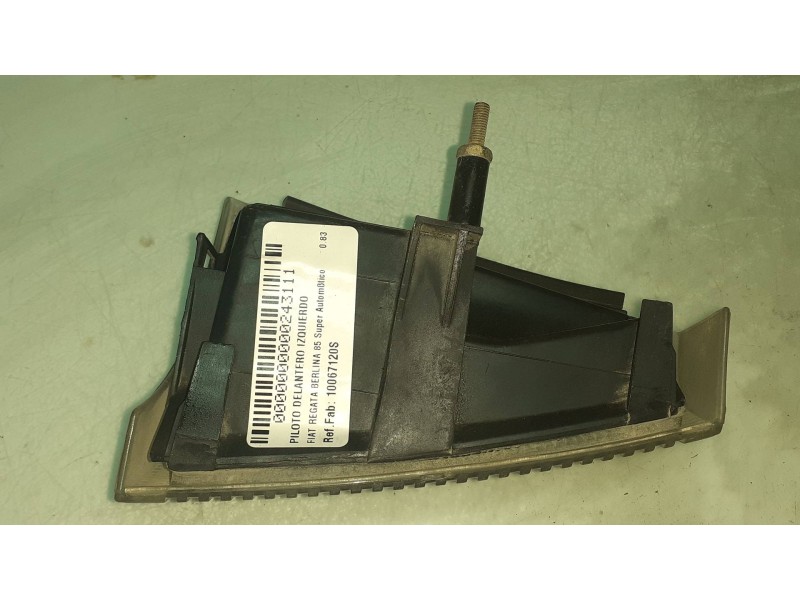 Recambio de piloto delantero izquierdo para fiat regata berlina 85 super automático referencia OEM IAM 10067120S 10.067.120.S AR