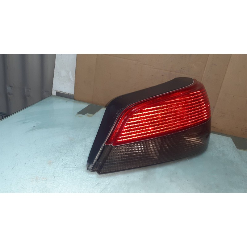 Recambio de piloto trasero derecho para peugeot 306 berlina 3/4/5 puertas (s2) xt referencia OEM IAM 2321D  VALEO