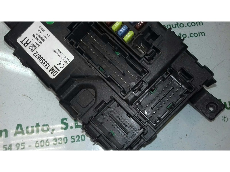 Recambio de caja reles / fusibles para opel corsa d excellence referencia OEM IAM 13350672 401154265 DELPHI