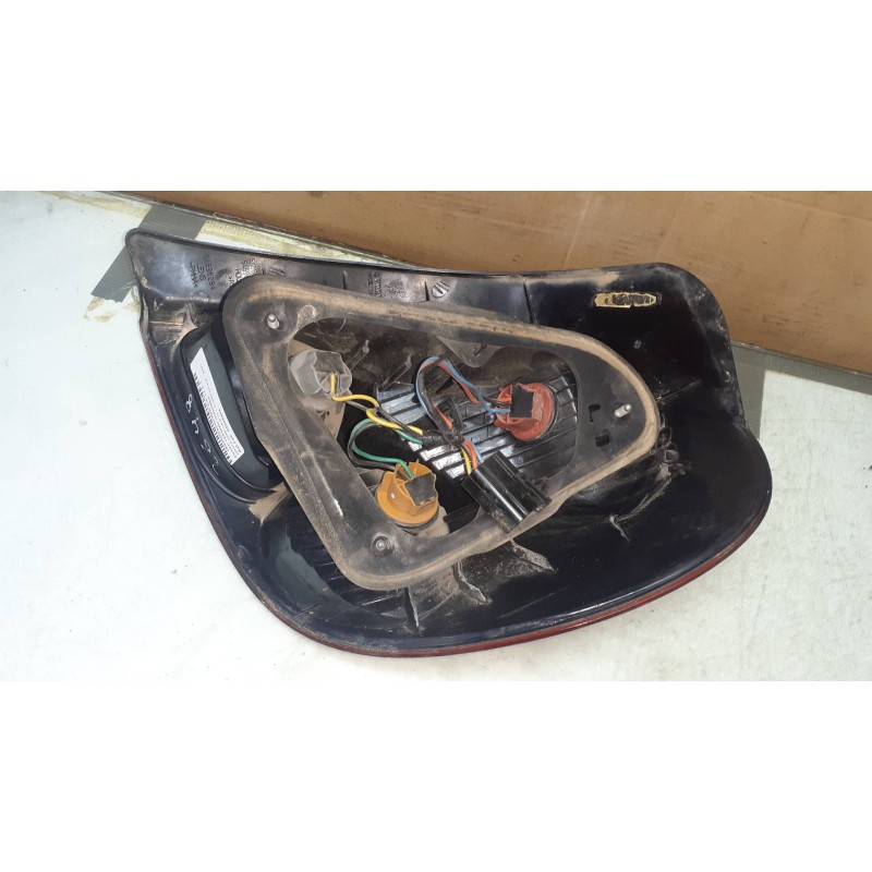 Recambio de piloto trasero izquierdo para toyota corolla (e11) 1.4 linea terra (5-ptas.) referencia OEM IAM 54596294 54596309 CA