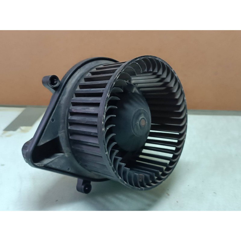 Recambio de ventilador calefaccion para audi a4 berlina (8e) 1.9 tdi (96kw) referencia OEM IAM 8E1820021A K01000CCW VALEO