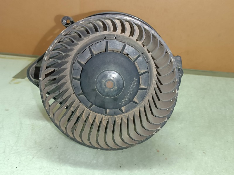 Recambio de ventilador calefaccion para audi a4 berlina (8e) 1.9 tdi (96kw) referencia OEM IAM 8E1820021A K01000CCW VALEO