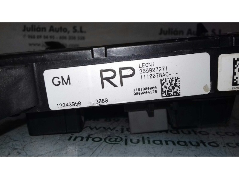 Recambio de caja reles / fusibles para opel astra j lim. enjoy referencia OEM IAM 13343950 365927271 GM