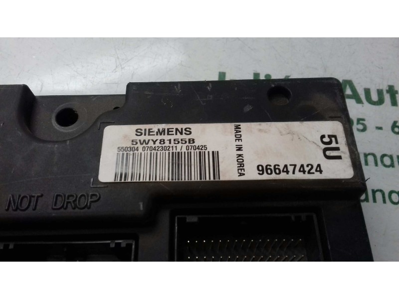Recambio de caja reles / fusibles para chevrolet epica lt referencia OEM IAM 9664724 5WY8155B SIEMENS