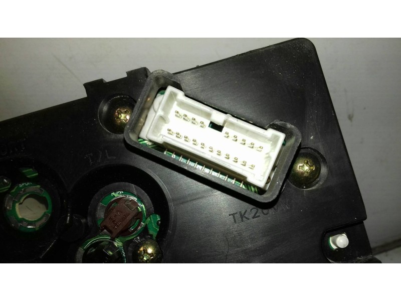 Recambio de cuadro instrumentos para nissan almera tino (v10m) ambience referencia OEM IAM BU004  