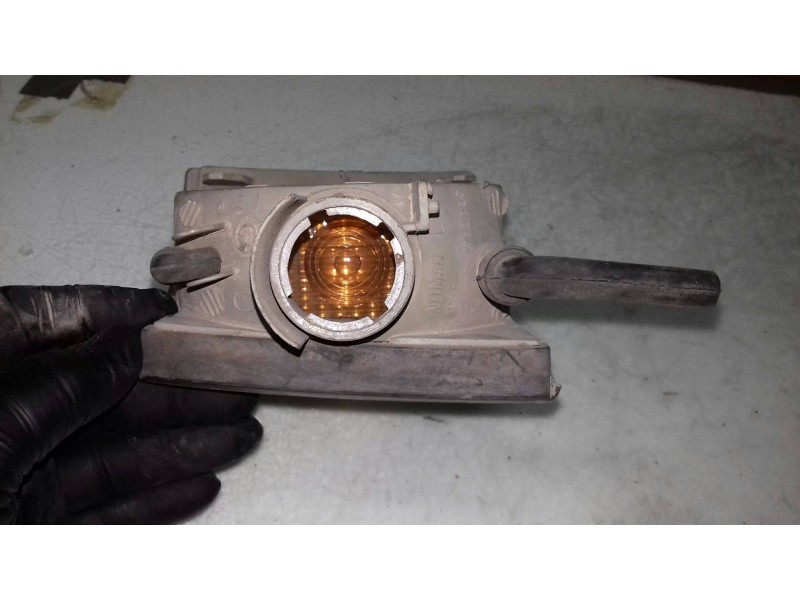 Recambio de piloto delantero izquierdo para renault 21 berlina (b/l48) gts kat referencia OEM IAM 7700792923 6R0188023 NEIMAN