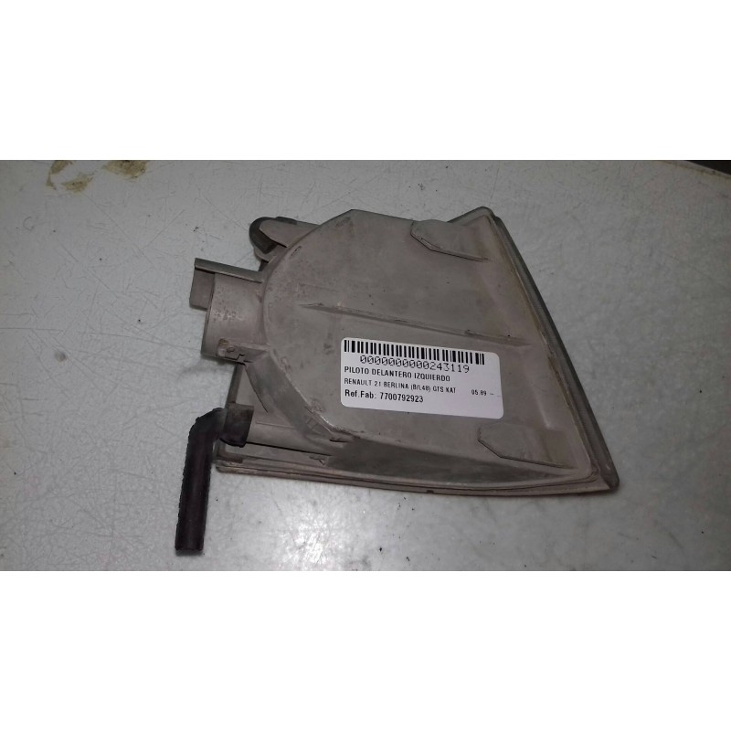 Recambio de piloto delantero izquierdo para renault 21 berlina (b/l48) gts kat referencia OEM IAM 7700792923 6R0188023 NEIMAN