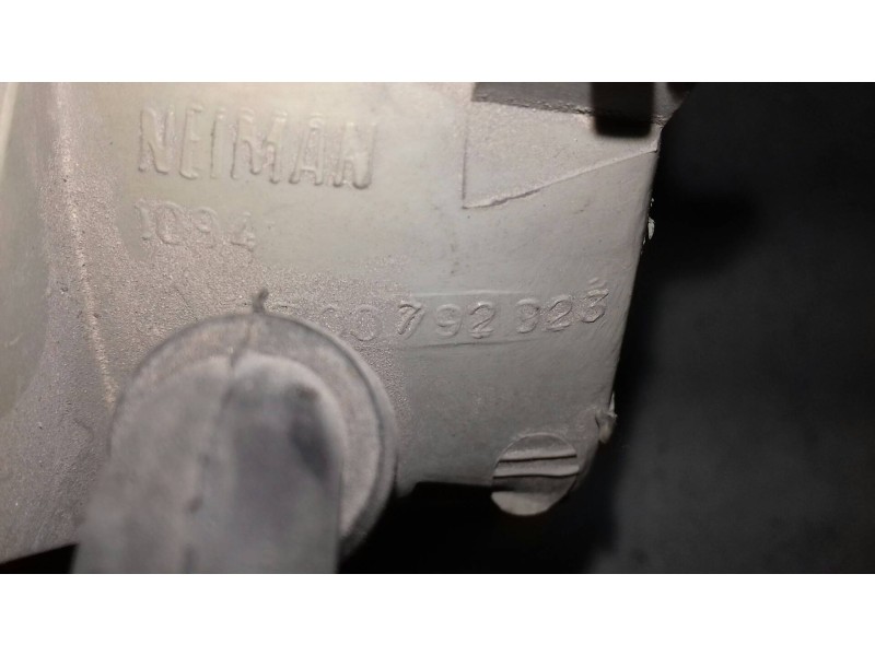 Recambio de piloto delantero izquierdo para renault 21 berlina (b/l48) gts kat referencia OEM IAM 7700792923 6R0188023 NEIMAN
