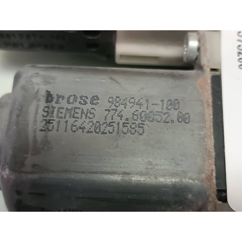 Recambio de motor elevalunas delantero izquierdo para citroen c4 berlina collection referencia OEM IAM 9681575280 964873100 BROS