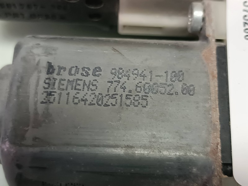 Recambio de motor elevalunas delantero izquierdo para citroen c4 berlina collection referencia OEM IAM 9681575280 964873100 BROS