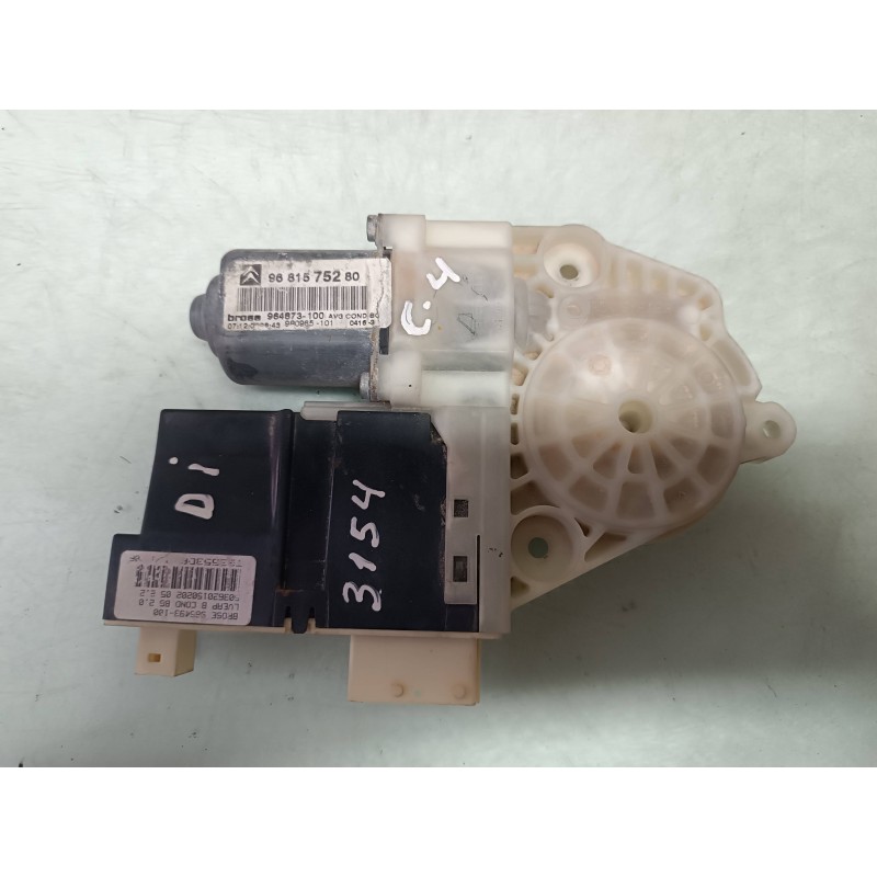 Recambio de motor elevalunas delantero izquierdo para citroen c4 berlina collection referencia OEM IAM 9681575280 964873100 BROS