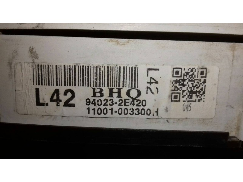 Recambio de cuadro instrumentos para hyundai tucson (jm) 2.0 crdi comfort referencia OEM IAM 940232E420 110010033300H 