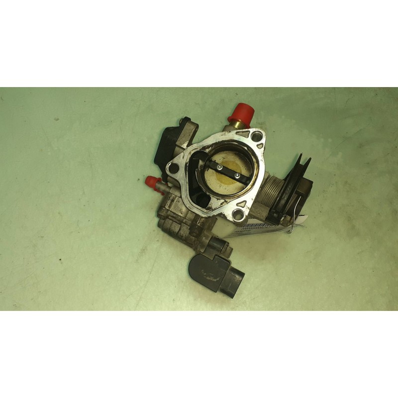 Recambio de caja mariposa para toyota corolla (e11) 1.4 linea terra (5-ptas.) referencia OEM IAM 2221000020 8945205010 PIERBURG