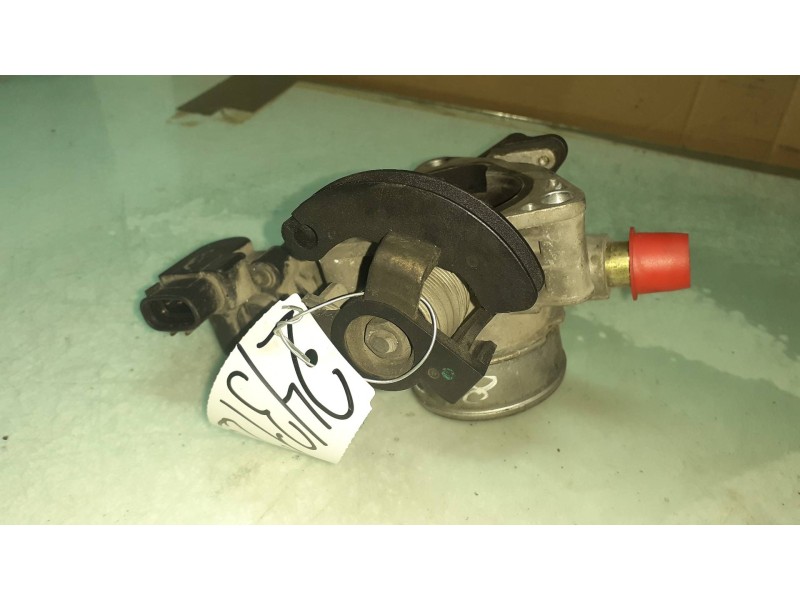 Recambio de caja mariposa para toyota corolla (e11) 1.4 linea terra (5-ptas.) referencia OEM IAM 2221000020 8945205010 PIERBURG