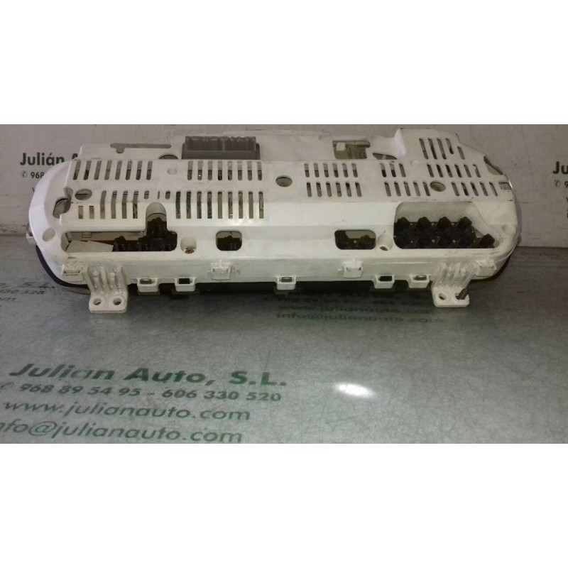 Recambio de cuadro instrumentos para kia cerato 1.5 lx crdi familiar (5-ptas.) referencia OEM IAM D23940032F300 20041206 