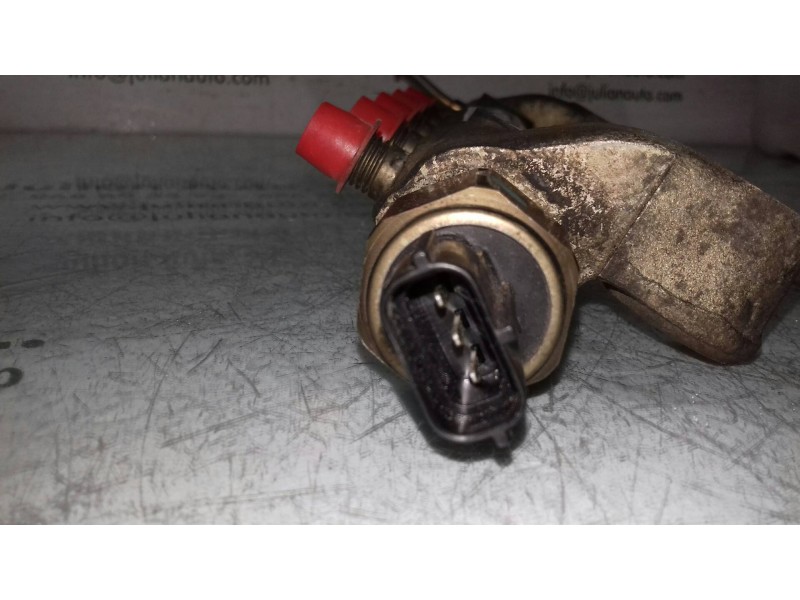 Recambio de rampa inyectora para nissan primera berlina (p12) line up referencia OEM IAM 02D3140 02D2913 DENSO