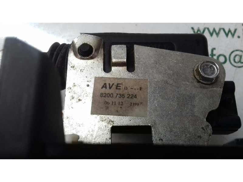 Recambio de cerradura puerta delantera derecha para dacia sandero básico referencia OEM IAM 8200735224 INTEVA AVE