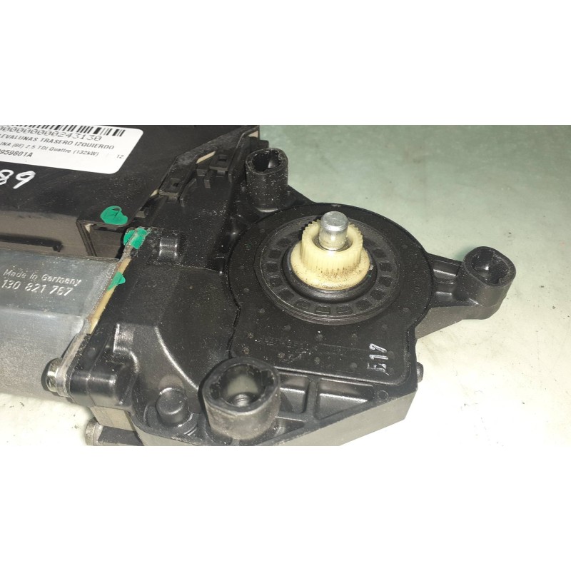 Recambio de motor elevalunas trasero izquierdo para audi a4 berlina (8e) 2.5 tdi quattro (132kw) referencia OEM IAM 8E0959801A 0