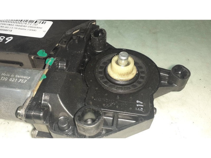 Recambio de motor elevalunas trasero izquierdo para audi a4 berlina (8e) 2.5 tdi quattro (132kw) referencia OEM IAM 8E0959801A 0
