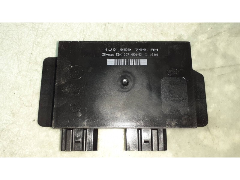 Recambio de modulo electronico para volkswagen passat berlina (3b2) comfortline referencia OEM IAM 1J0959799AH 5DK00795451 HELLA