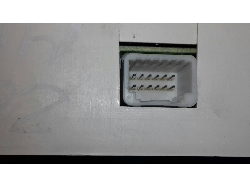 Recambio de pantalla multifuncion para nissan micra (k12e) acenta referencia OEM IAM AX607 4X51953 