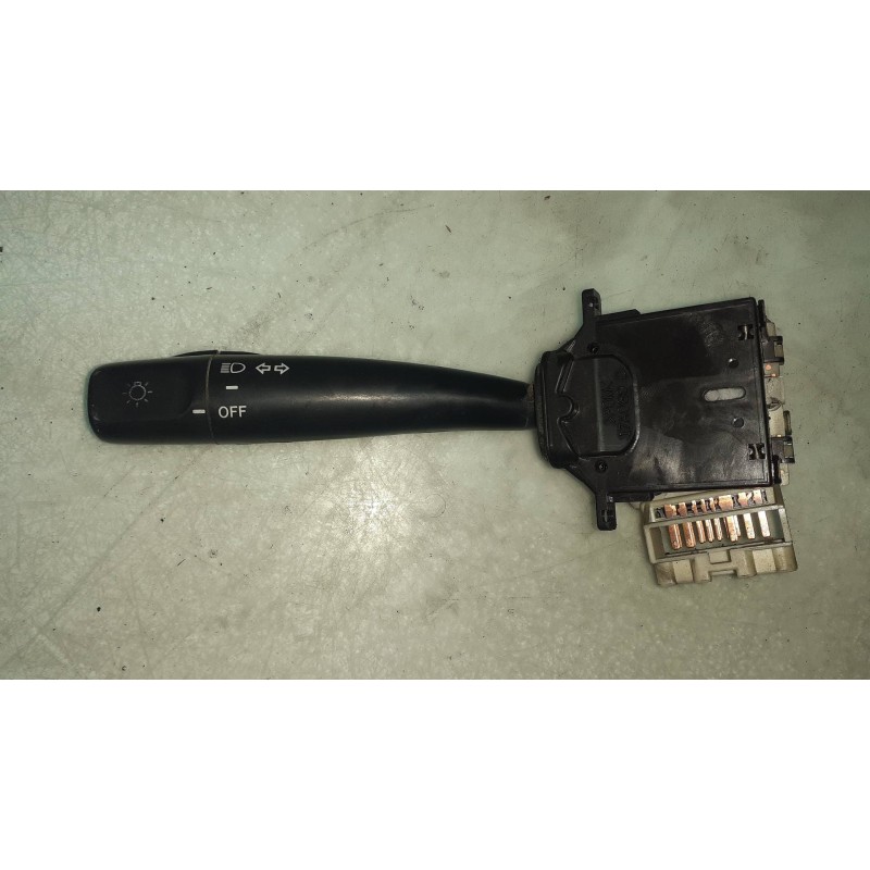 Recambio de mando luces para toyota corolla (e11) 1.4 linea terra (5-ptas.) referencia OEM IAM 17A089D  