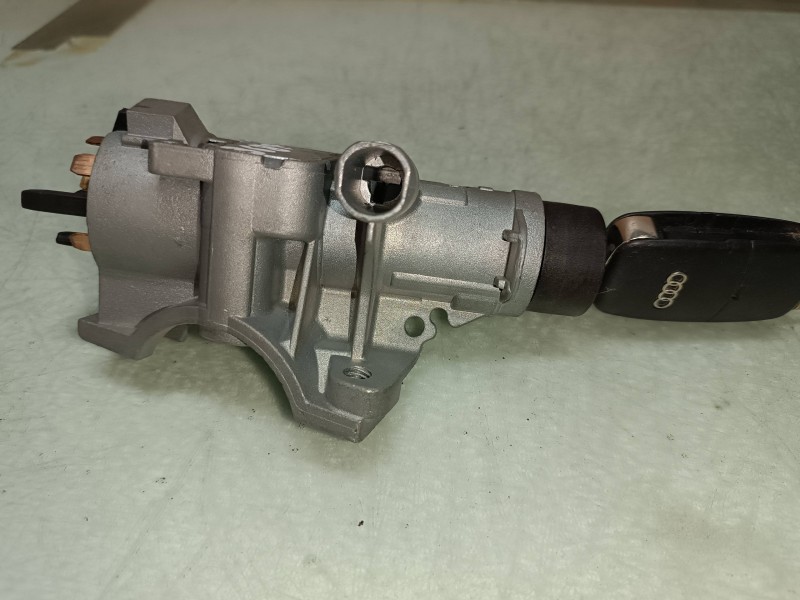 Recambio de centralita motor uce para audi a4 berlina (8e) 2.5 tdi quattro (132kw) referencia OEM IAM 8E0907401D 1036901830 KIT 