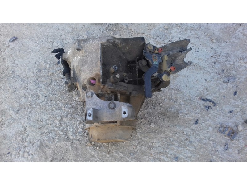 Recambio de caja cambios para peugeot 407 sw confort referencia OEM IAM 20DM65  6 VELOCIDADES