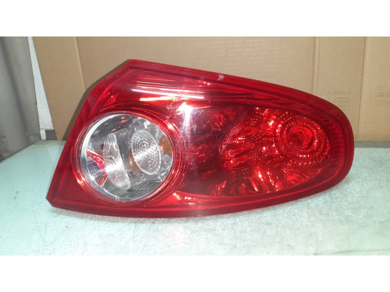 Recambio de piloto trasero derecho paragolpes para chevrolet lacetti cdx referencia OEM IAM 1157 5D21G 