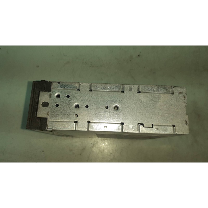 Recambio de sistema audio / radio cd para toyota corolla (e11) 1.4 linea terra (5-ptas.) referencia OEM IAM 8612002180  WH8405