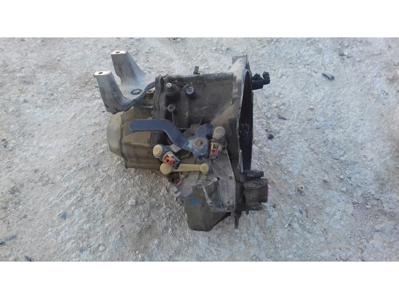 Recambio de caja cambios para peugeot 407 sw confort referencia OEM IAM 20DM65  6 VELOCIDADES