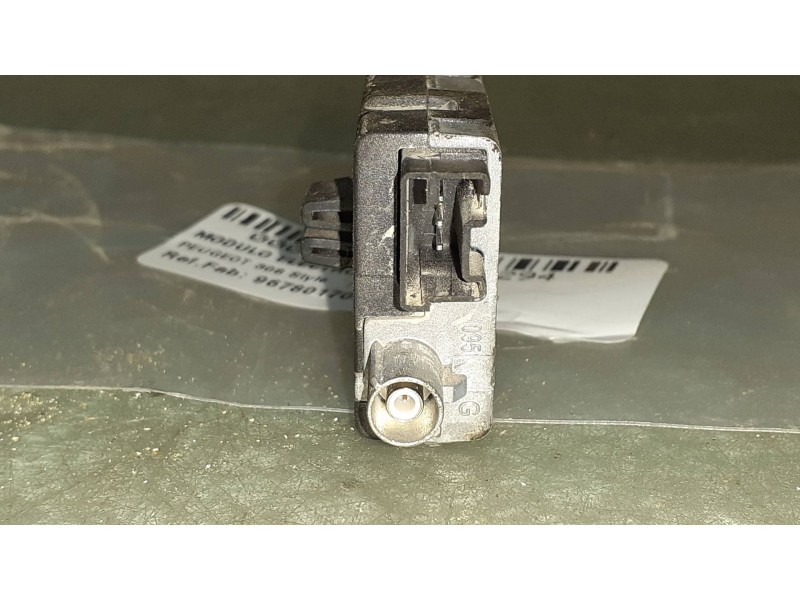Recambio de modulo electronico para peugeot 308 style referencia OEM IAM 9678017080 81637700 AMPLIFICADOR ANTENA
