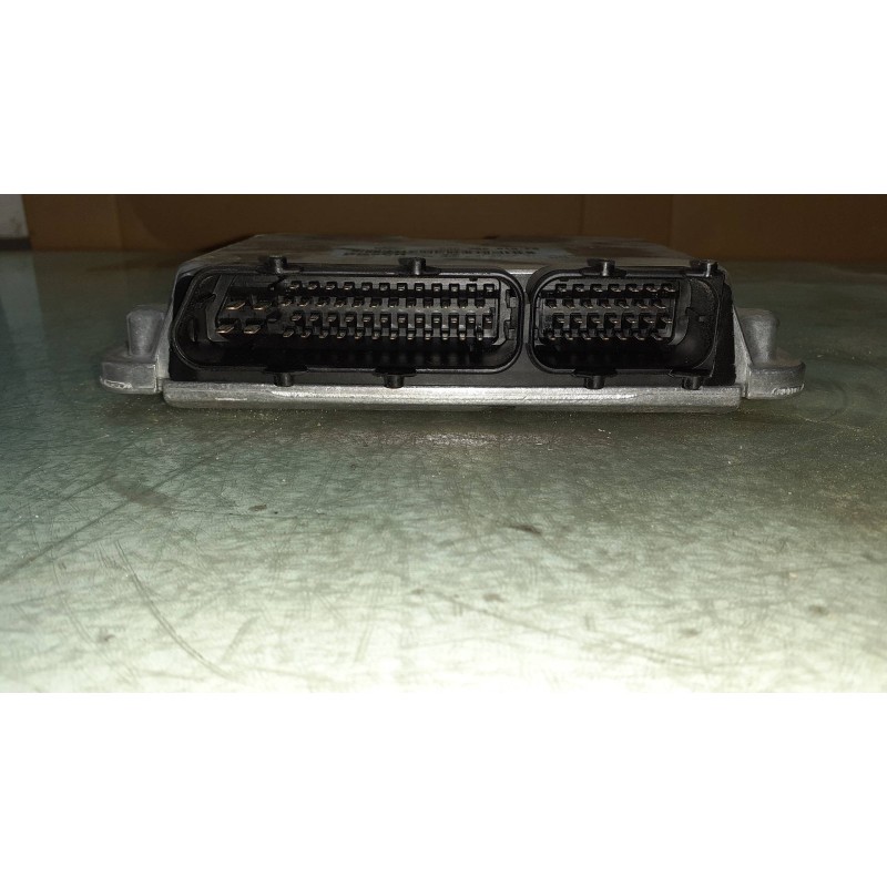 Recambio de centralita motor uce para volkswagen passat berlina (3b2) comfortline referencia OEM IAM 038906018FQ 0281010172 BOSC