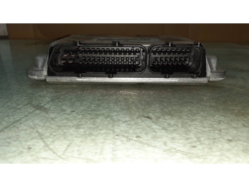 Recambio de centralita motor uce para volkswagen passat berlina (3b2) comfortline referencia OEM IAM 038906018FQ 0281010172 BOSC