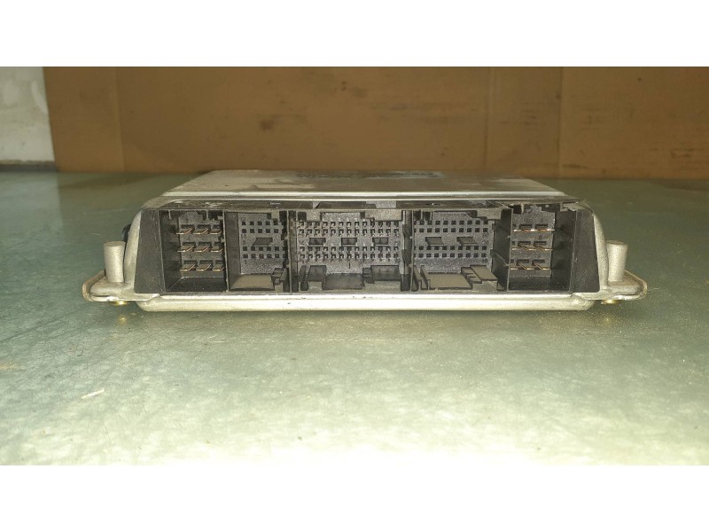 Recambio de centralita motor uce para toyota corolla (e11) 1.4 linea terra (5-ptas.) referencia OEM IAM 8966102660 0261206229 BO