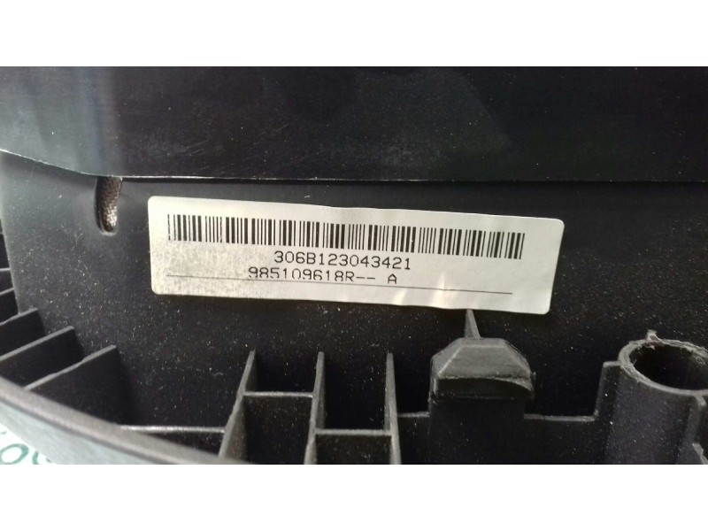 Recambio de airbag delantero izquierdo para dacia sandero básico referencia OEM IAM 985109618R 306B123043421 