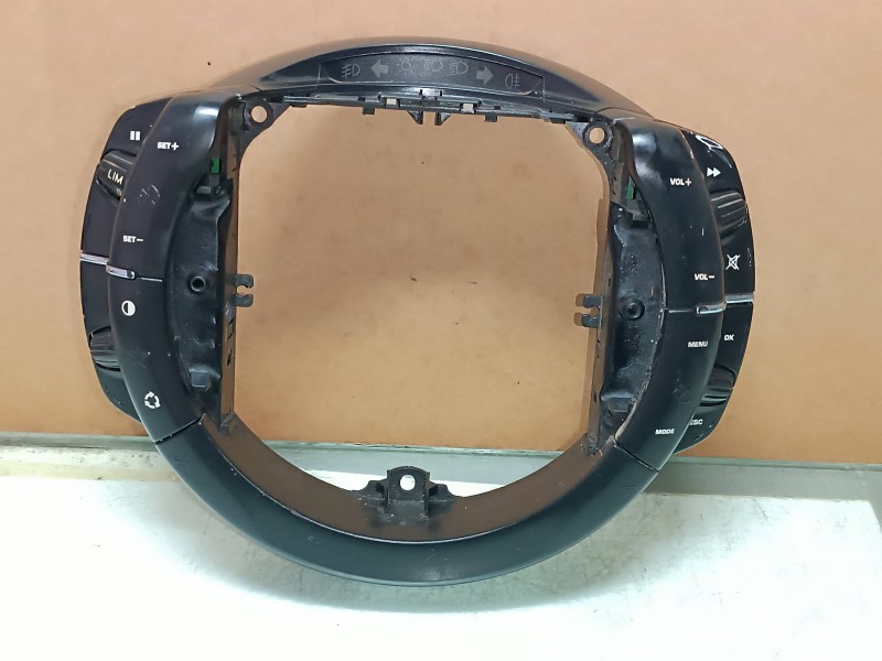 Recambio de mando volante para citroen c4 berlina collection referencia OEM IAM 96497903XT 62880005 VALEO