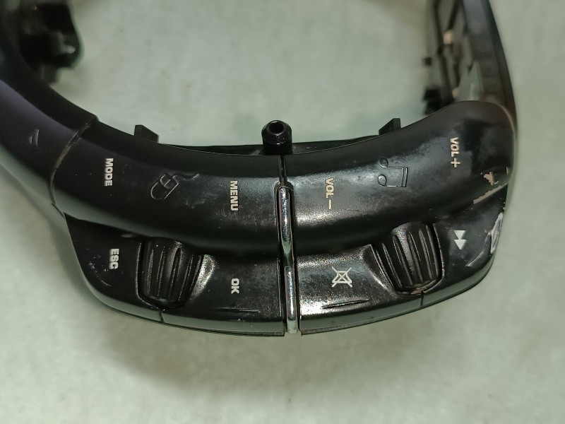 Recambio de mando volante para citroen c4 berlina collection referencia OEM IAM 96497903XT 62880005 VALEO