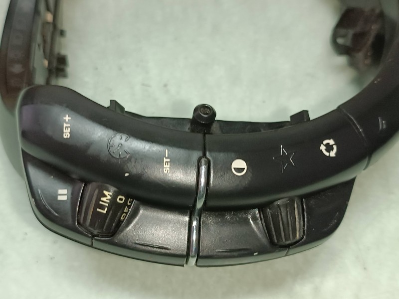 Recambio de mando volante para citroen c4 berlina collection referencia OEM IAM 96497903XT 62880005 VALEO