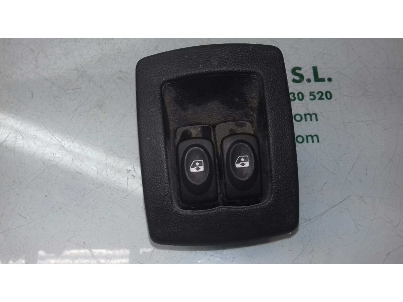 Recambio de mando elevalunas delantero izquierdo para dacia sandero básico referencia OEM IAM 800739459  FAURENCIA