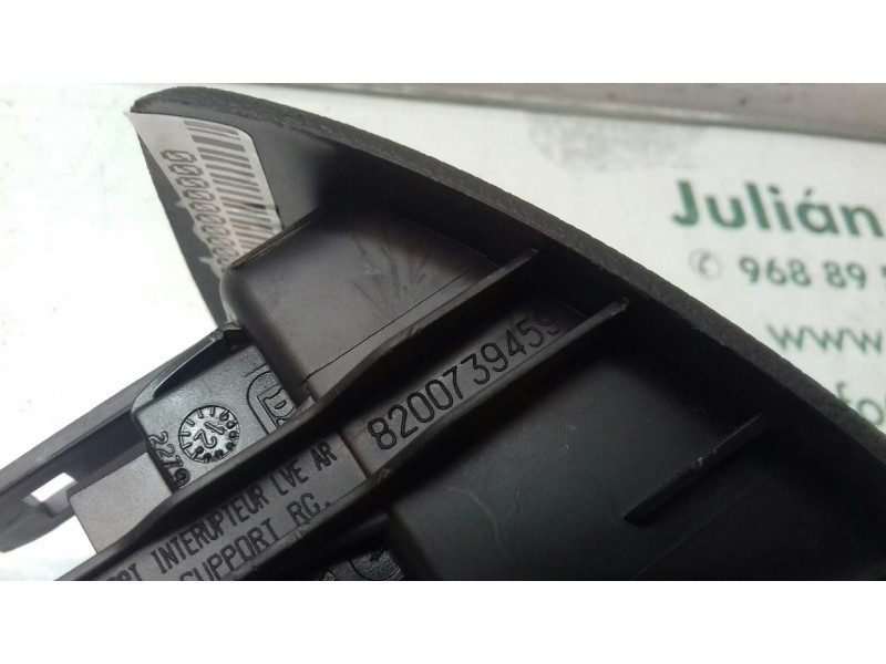 Recambio de mando elevalunas delantero izquierdo para dacia sandero básico referencia OEM IAM 800739459  FAURENCIA